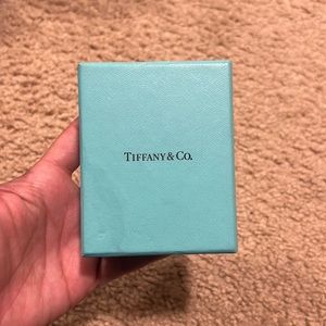 Small Tiffany ring box